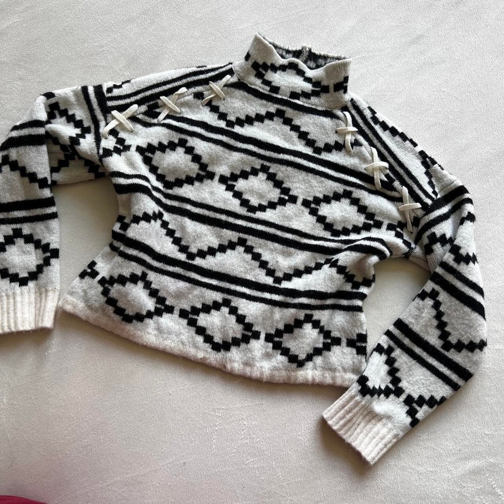 Black and White Western South Western geometric Lace up Cozy Fall Autumn Sweater